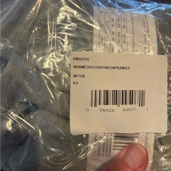 Brand new! Nike Cushioned Baby Socks - Black, white, and Gray. 18 pairs - Picture 5 of 6